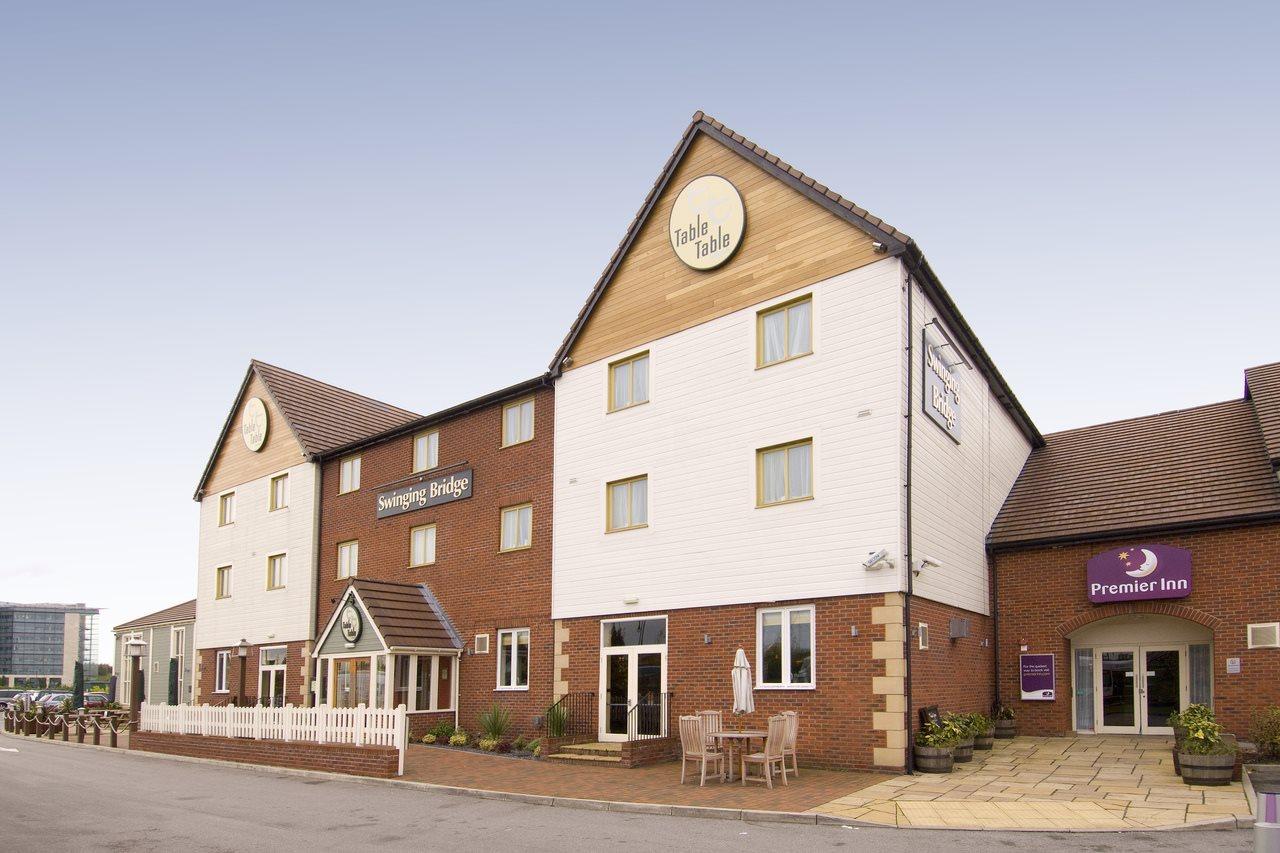 Premier Inn Manchester Trafford Centre North Экстерьер фото