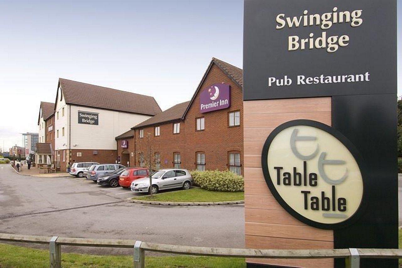 Premier Inn Manchester Trafford Centre North Экстерьер фото